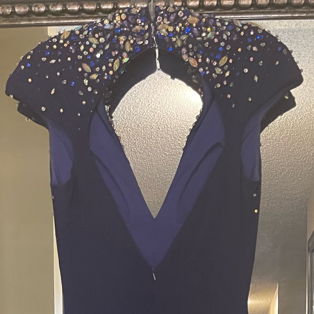 Show stopper MacDuggal Gown - Picture 7 of 7
